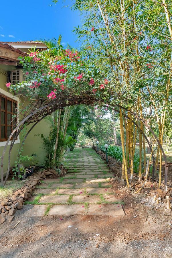 Saffronstays Laburnum House, Wada - Palghar Eksteriør bilde